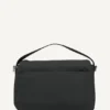 Bolso bandolera con solapa y logotipo Jenny