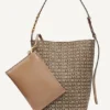 Bolso tipo cubo con el logotipo de Avril Bolso tipo cubo con el logotipo de Avril