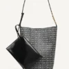 Bolso tipo cubo con el logotipo de Avril Bolso tipo cubo con el logotipo de Avril