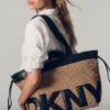 Bolsos Tote de rafia con logotipo Bardot Bolsos Tote de rafia con logotipo Bardot