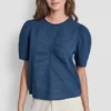 Camisa con mangas abullonadas y fruncido en la parte delantera