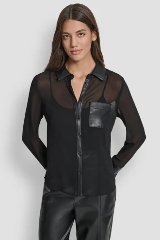 Camisa semitransparente con paneles de imitación de cuero