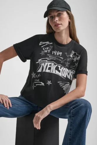 Camiseta con estampado de garabatos de cuaderno de 1989