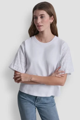 Camiseta con mangas abullonadas y ojales