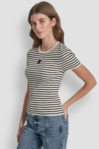 Camiseta de rayas con cuello redondo Camiseta de rayas con cuello redondo