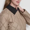 Chaqueta acolchada con cuello en contraste Chaqueta acolchada con cuello en contraste