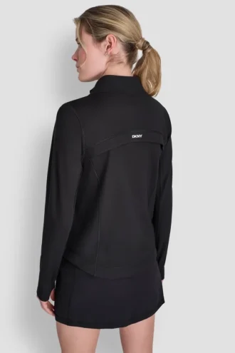 Chaqueta con cuello de embudo