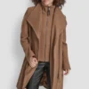 Chaqueta cruzada de lana con inserciones Chaqueta cruzada de lana con inserciones