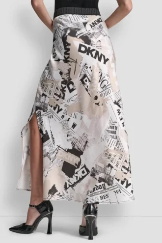 Falda midi con estampado de periódico