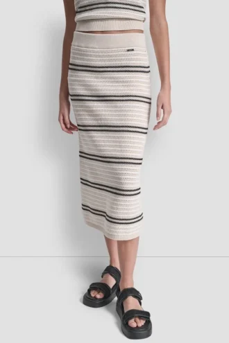 Falda midi de rayas con punto calado