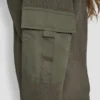 Jerséis con bolsillos cargo en las mangas