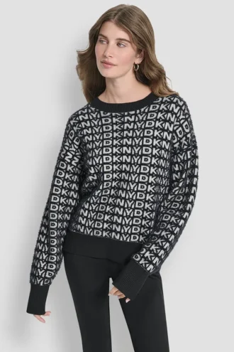 Jerséis con logo y textura de piel
