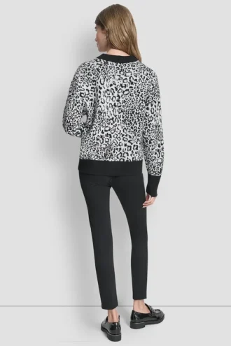 Jerséu de punto con logotipo de leopardo