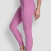 Leggings de talle alto con logo y largo 7/8 Leggings de talle alto con logo y largo 7/8