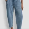 Pantalón de cintura alta con corte recto