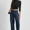 Pantalón de cintura alta con corte recto