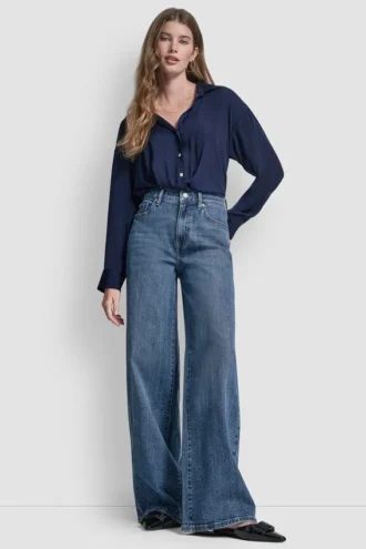 Pantalón de talle alto y corte ancho