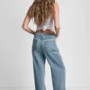 Pantalón de talle medio, corte recto holgado con cordones