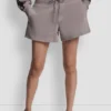 Pantalones cortos de chándal de talle alto con logo en la cintura Pantalones cortos de chándal de talle alto con logo en la cintura