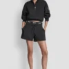 Pantalones cortos de chándal de talle alto con logo en la cintura Pantalones cortos de chándal de talle alto con logo en la cintura