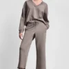 Pantalones cortos de talle alto con logotipo metálico en burbujas Pantalones cortos de talle alto con logotipo metálico en burbujas