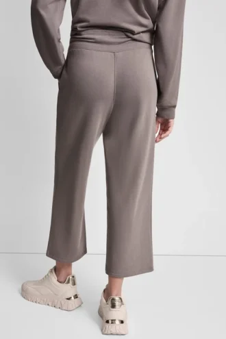 Pantalones cortos de talle alto con logotipo metálico en burbujas