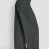 Pantalones de talle alto y pierna ancha Pantalones de talle alto y pierna ancha