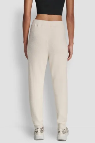 Pantalones Jogger de hilo de plumas con bolsillos y logotipo a tono
