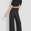 Pantalones plisados a rayas Pantalones plisados a rayas