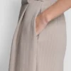 Pantalones plisados a rayas Pantalones plisados a rayas