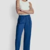 Pantalones plisados de cintura media con cinturilla con lazo Pantalones plisados de cintura media con cinturilla con lazo