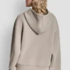 Sudadera con capucha de neopreno y logotipo en relieve Sudadera con capucha de neopreno y logotipo en relieve