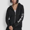 Sudadera con capucha y cremallera completa con logotipo metalizado