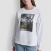 Sudadera DKNY con logotipo de taxi y pedrería Sudadera DKNY con logotipo de taxi y pedrería