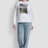 Sudadera DKNY con logotipo de taxi y pedrería Sudadera DKNY con logotipo de taxi y pedrería