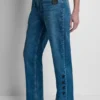 Vaqueros de talle medio con tachuelas y parches, corte recto Vaqueros de talle medio con tachuelas y parches, corte recto