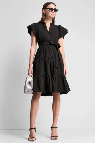 vestido acampanado con cuello en v y mangas abullonadas 1 330x495 - Vestido acampanado con cuello en V y mangas abullonadas