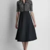 Vestido camisero midi ajustado y acampanado Vestido camisero midi ajustado y acampanado