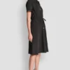 Vestido camisero midi ajustado y acampanado