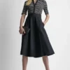 Vestido camisero midi ajustado y acampanado Vestido camisero midi ajustado y acampanado