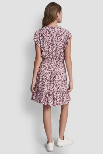 Vestido con cuello en V y cintura fruncida