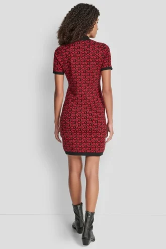 Vestido corto de cuello alto con mangas de ballet y estampado jacquard con logotipo Vestido corto de cuello alto con mangas de ballet y estampado jacquard con logotipo