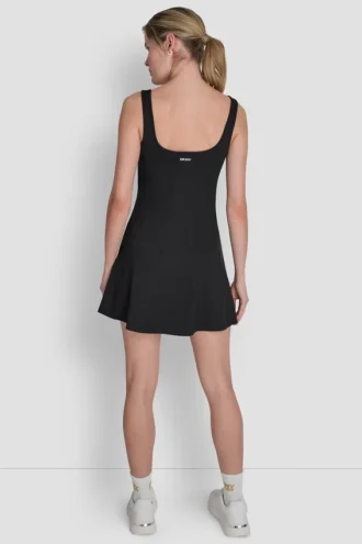 Vestido de compresión Balance con pantalones cortos incorporados