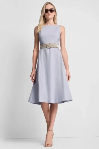 Vestido midi ajustado y acampanado de mezcla de lino