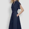Vestido midi con botones en la parte delantera Vestido midi con botones en la parte delantera