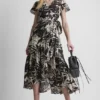 Vestido midi con efecto cruzado Vestido midi con efecto cruzado