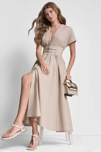 Vestido midi fruncido con hebillas Vestido midi fruncido con hebillas