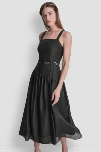 Vestido midi plisado con cinturón