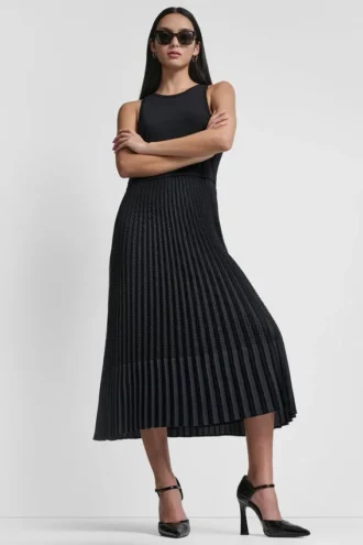 Vestido midi plisado de mezcla de tejidos
