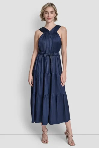 Vestido midi plisado de satén con lazo en la cintura